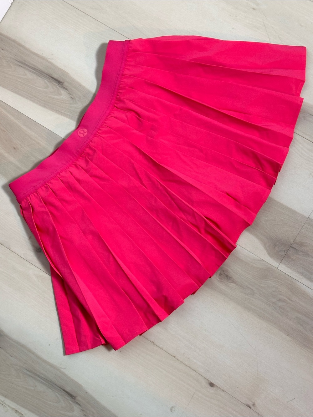 Lululemon High-Rise Pleated Tennis Skirt
Cherry Mist 8 W8ALRS - Picture 8 of 13